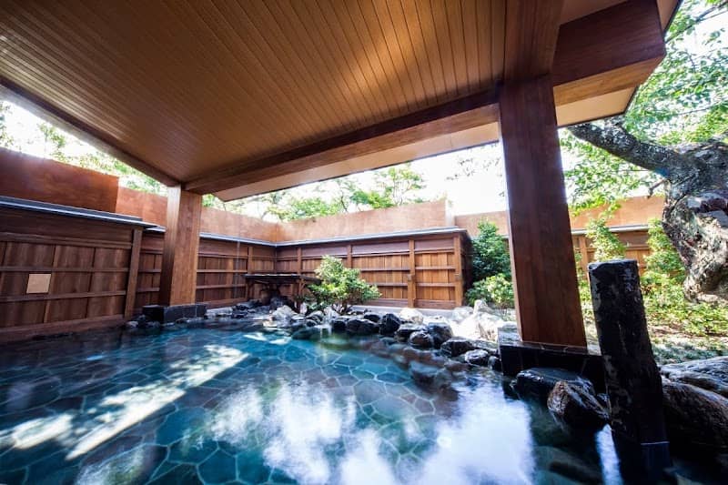 Arashiyama Onsen Kyoto (嵐山温泉)