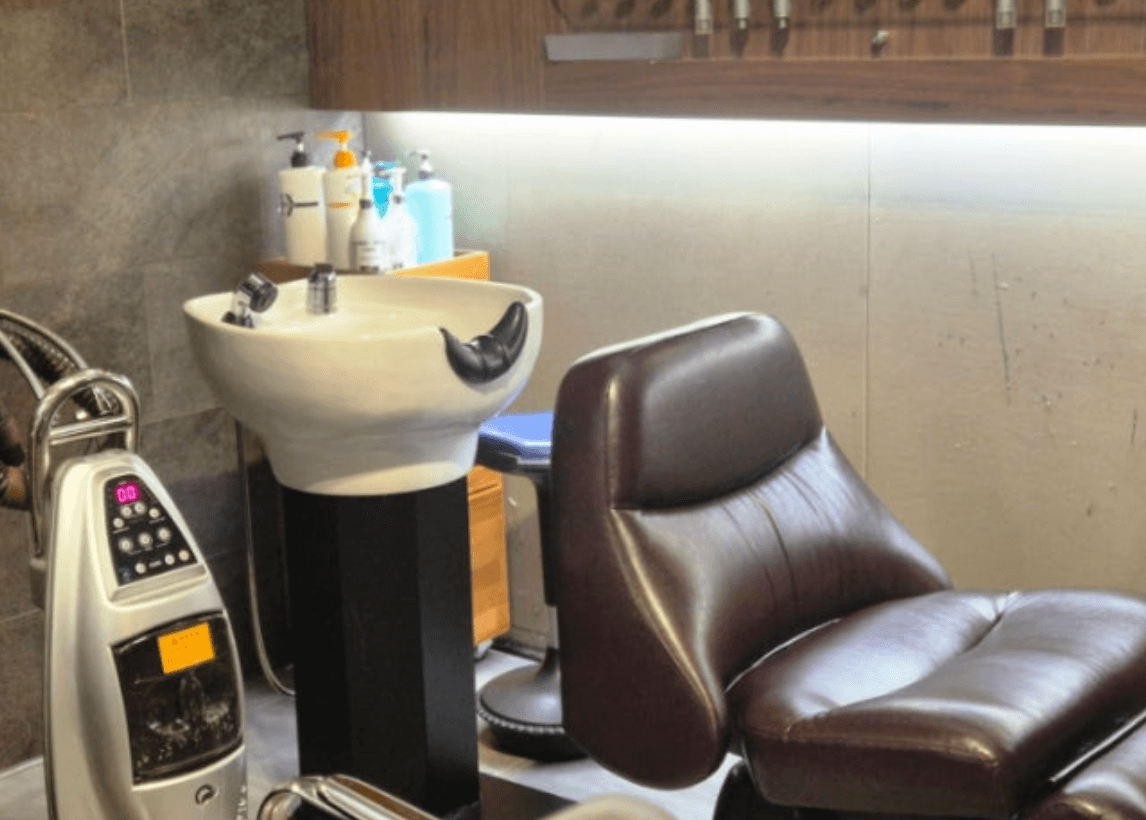 Arons Roll & Comb Parnas 6
